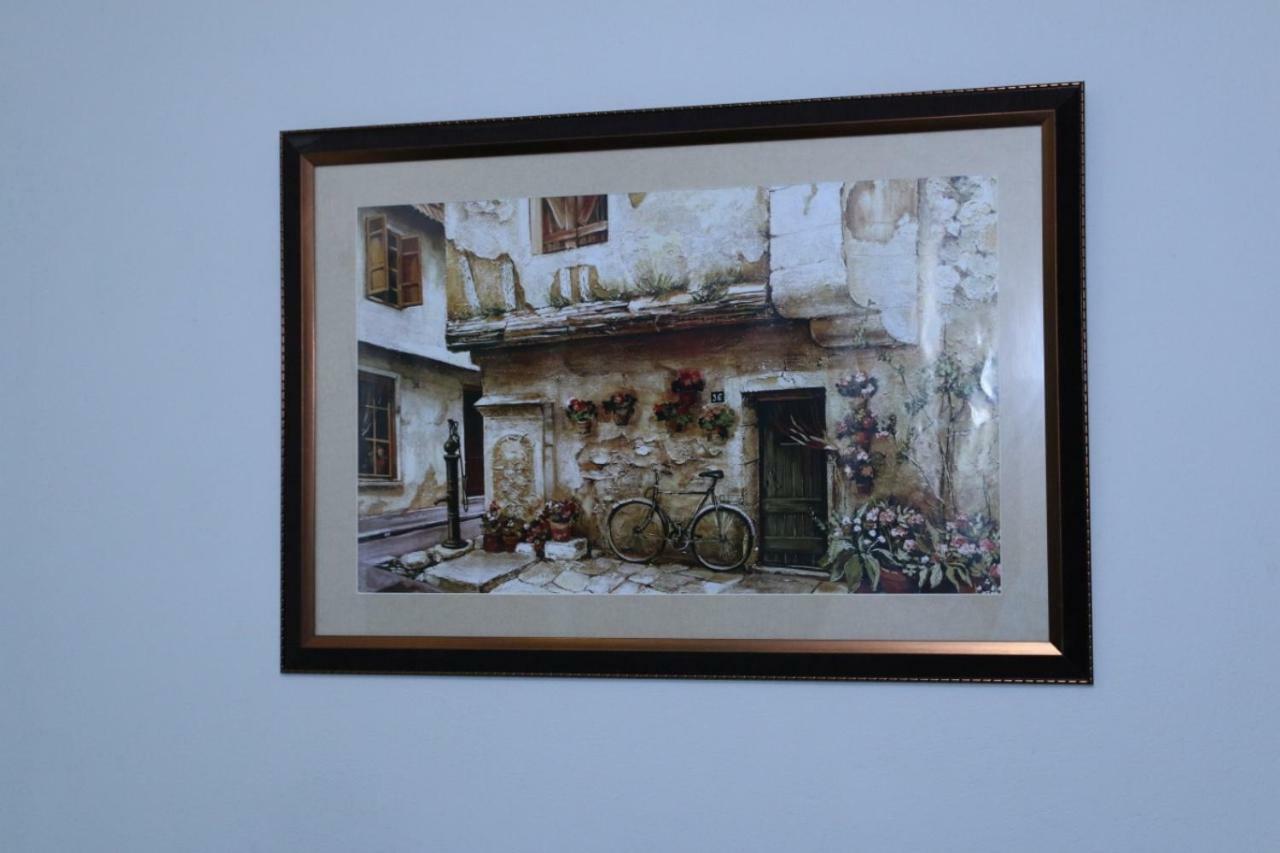 Gulberg Continental Hotel Lahore Luaran gambar