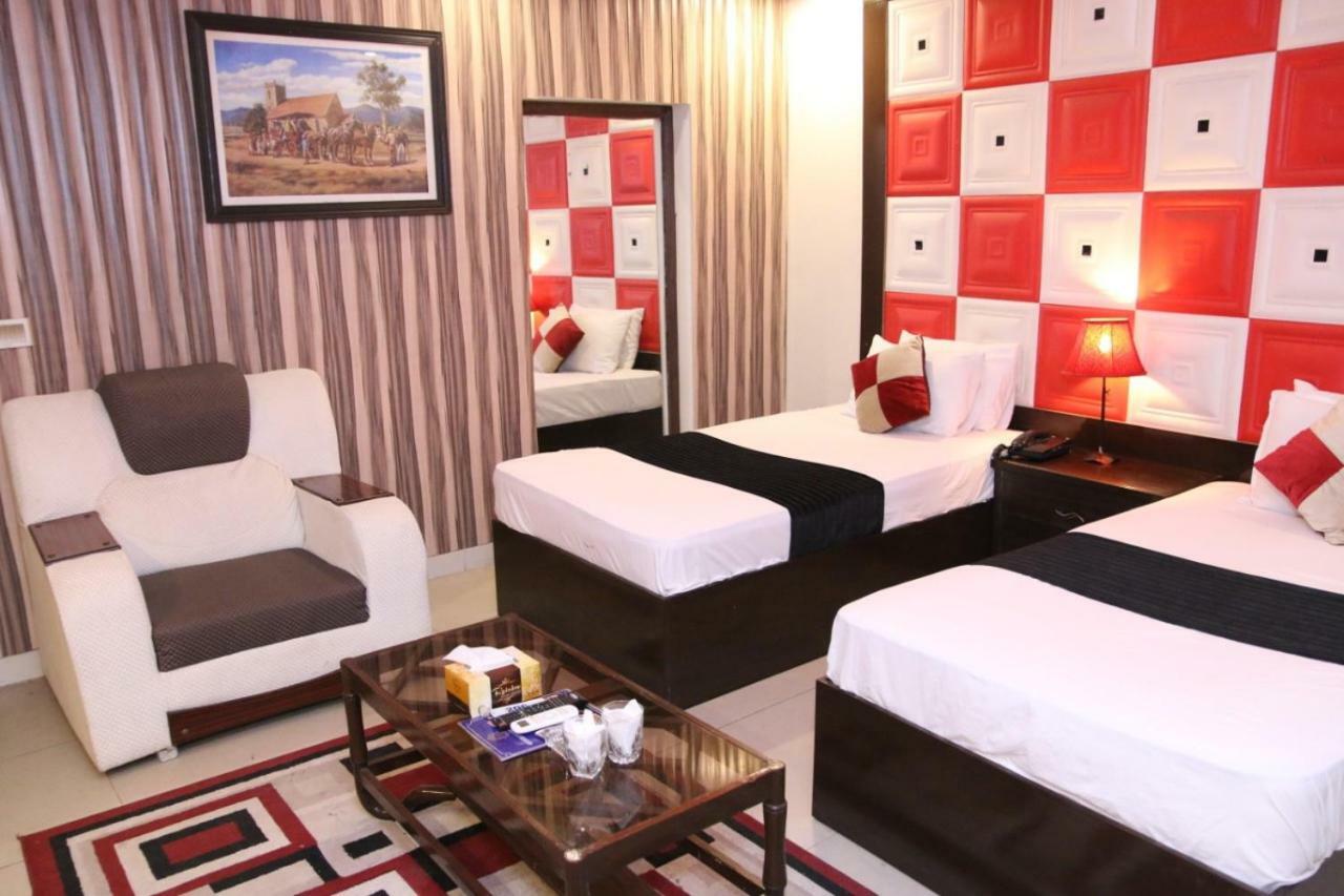 Gulberg Continental Hotel Lahore Luaran gambar