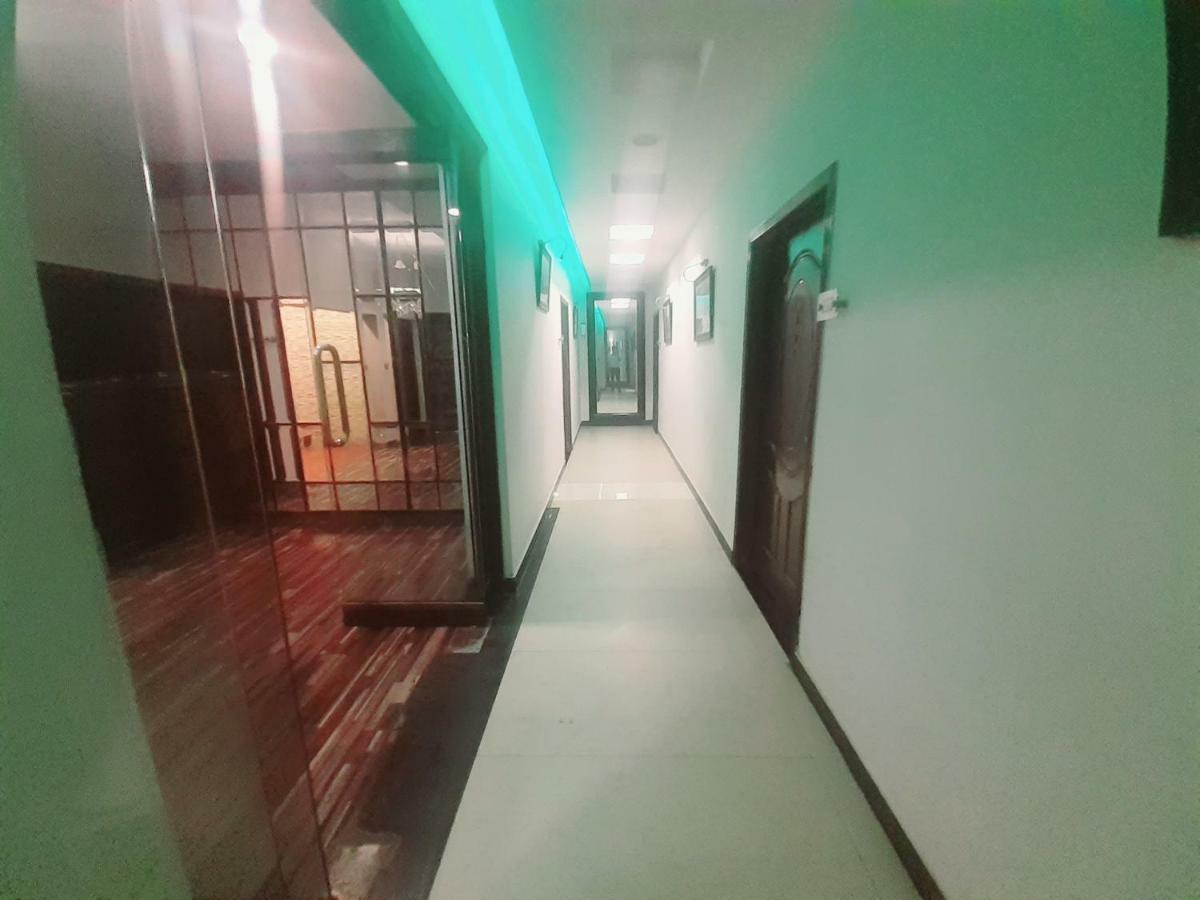Gulberg Continental Hotel Lahore Luaran gambar