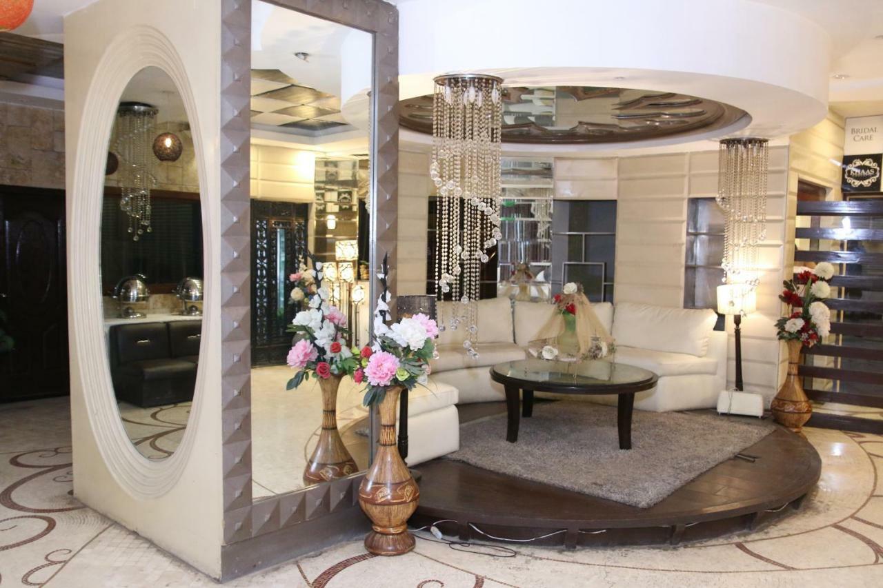 Gulberg Continental Hotel Lahore Luaran gambar